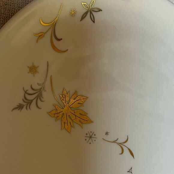 ROYAL JACKSON White Gold Set 2 Saucers Small Bites Fruit Elegant Design 8 1/4 In - Picture 13 of 14